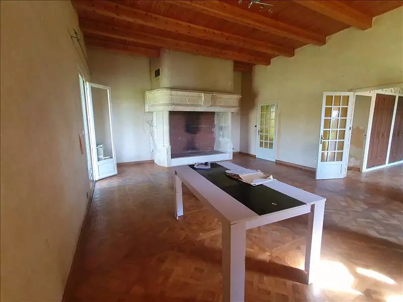 Maison, 231 m²