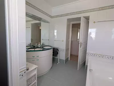 Maison, 217 m²