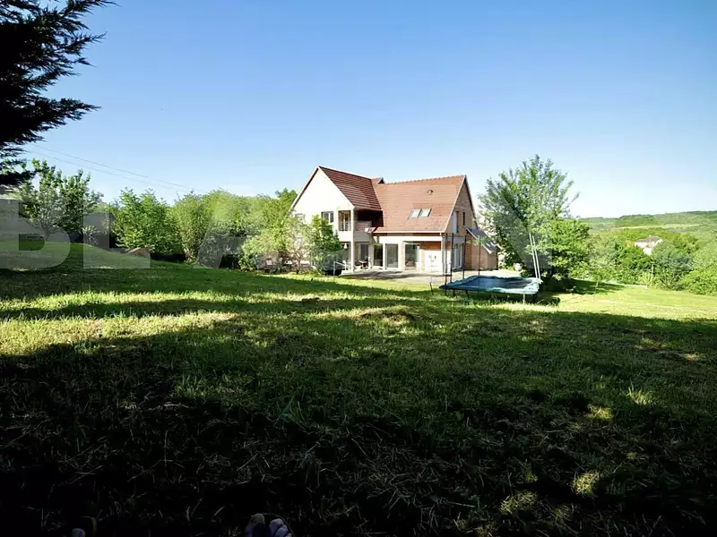 Maison, 222 m²