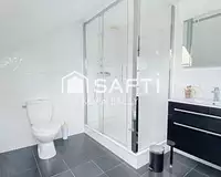 Maison, 246 m²