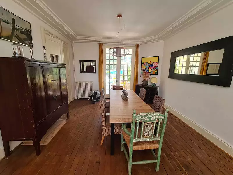 Maison, 250 m²