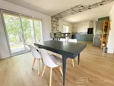 Maison, 280 m²