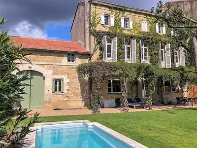 Maison, 275 m²