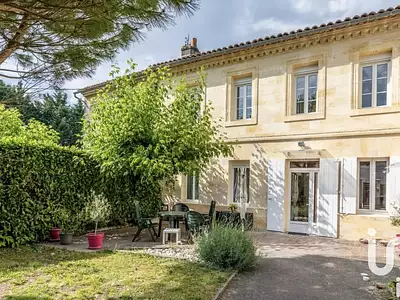 Maison, 210 m²