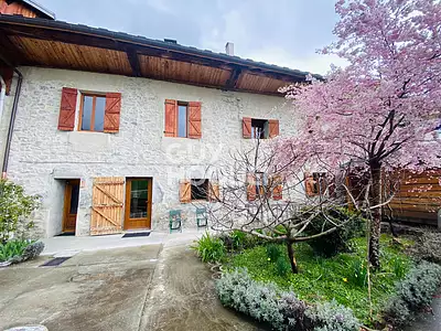 Maison, 163 m²