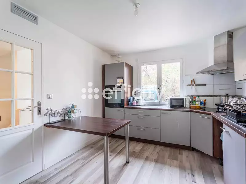 Maison, 147 m²