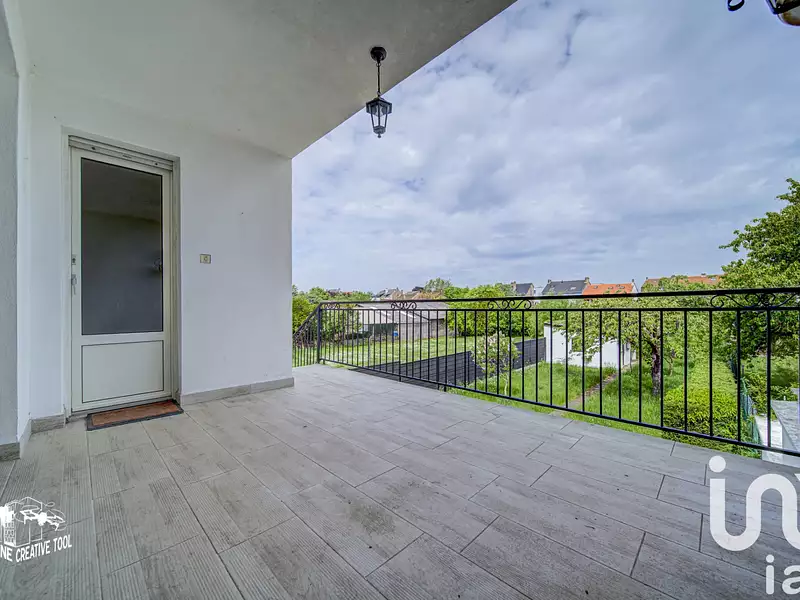 Maison, 180 m²
