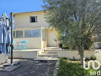 Maison, 162 m²