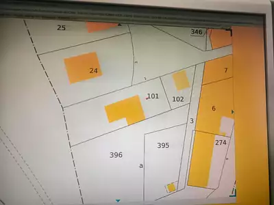 Terrain, 1 078 m²