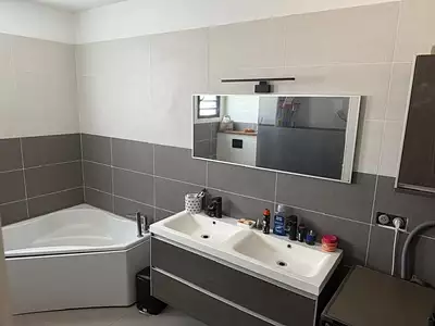 Maison, 280 m²