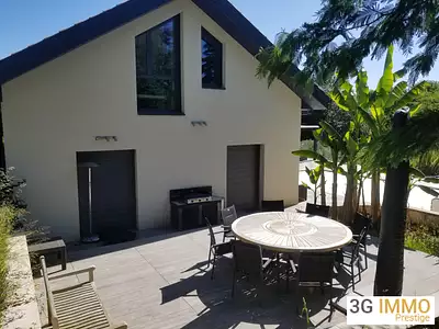 Maison, 279 m²