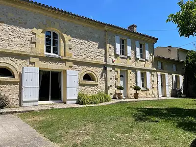 Maison, 323 m²