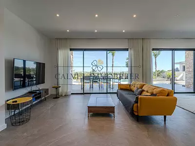 Maison, 240 m²