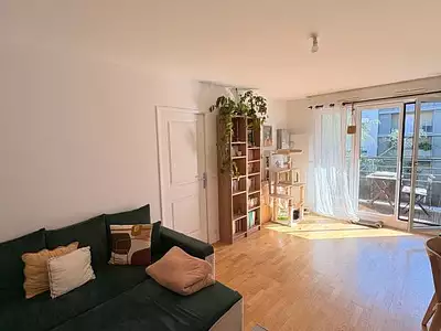 1 285,82 € CC Appartement • 46 m² • 2 pièces • 1 chambre Issy-les-Moulineaux (92130)