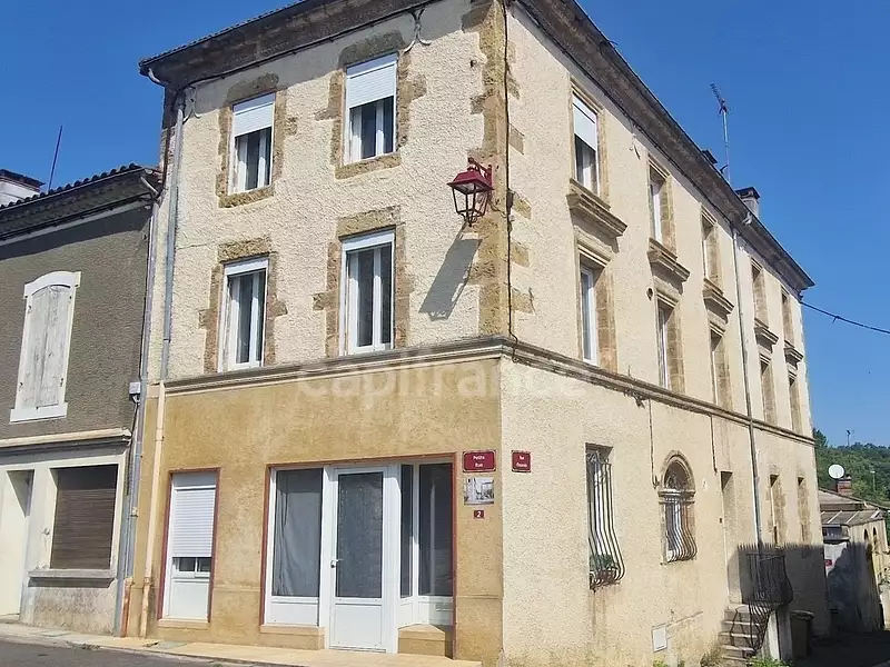 Immeuble, 300 m²
