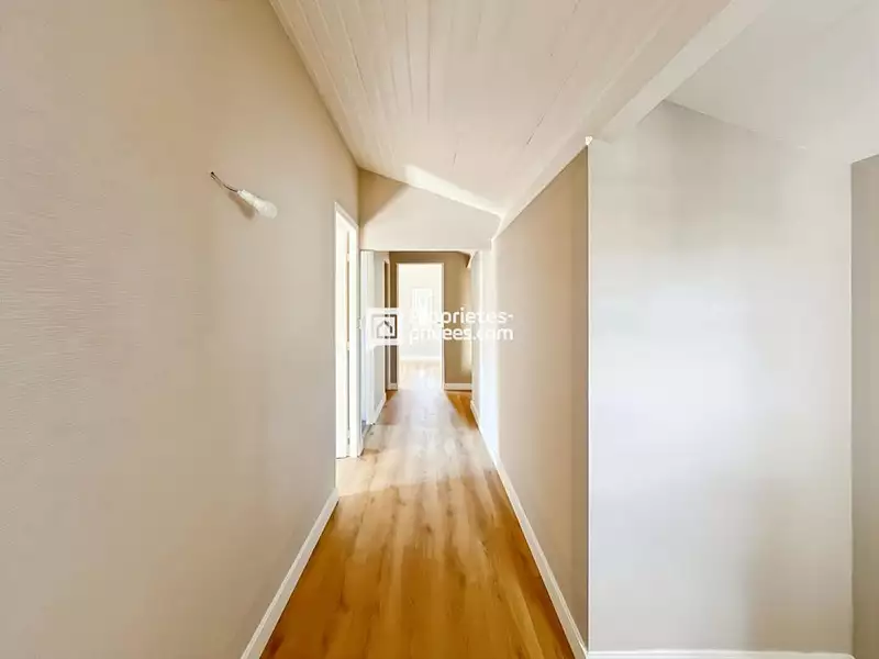 Maison, 177 m²