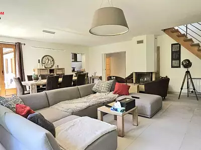 Maison, 250 m²