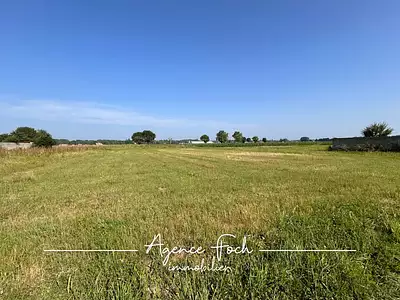 Terrain, 1 323 m²