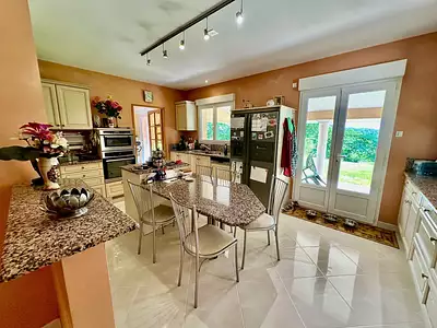 Maison, 335 m²