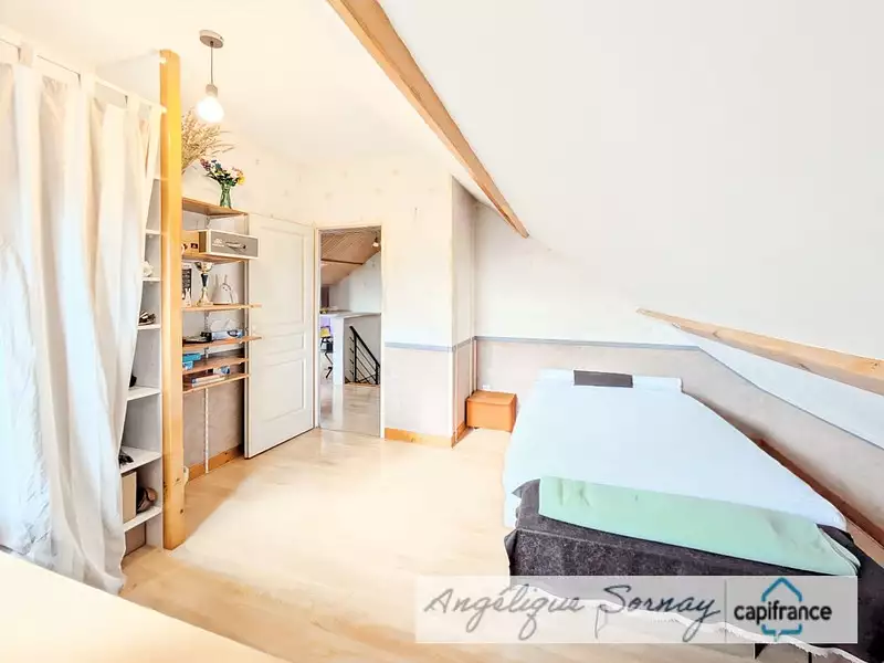 Maison, 167 m²