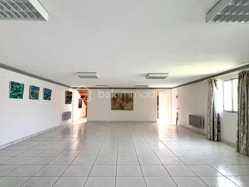 Maison, 282 m²