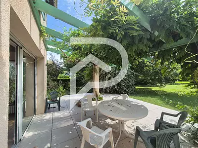 Maison, 220 m²
