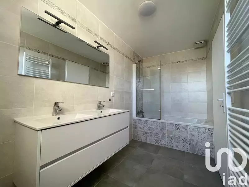 Maison, 180 m²