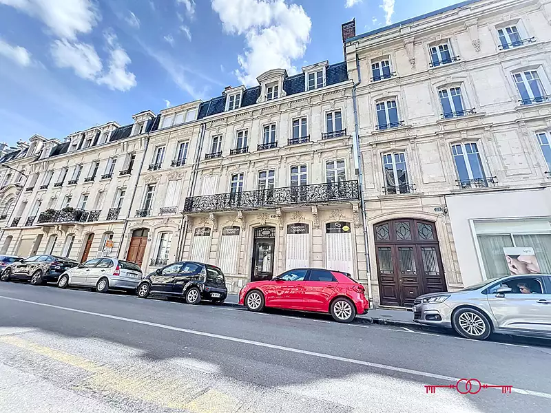 Immeuble, 267,69 m²