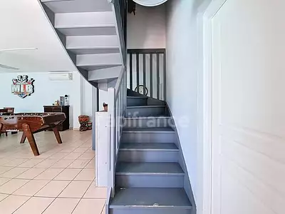 Maison, 196 m²