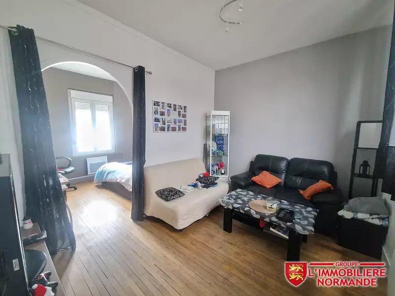 Immeuble, 170 m²
