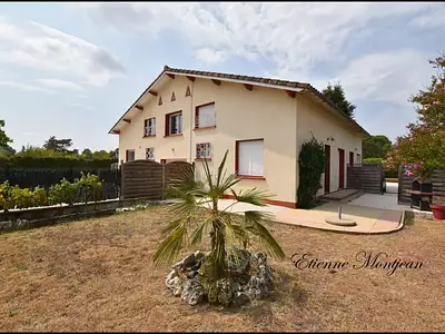 Maison, 256 m²