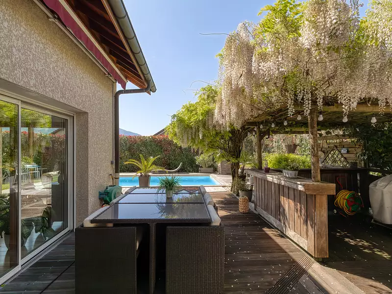 Maison, 166 m²