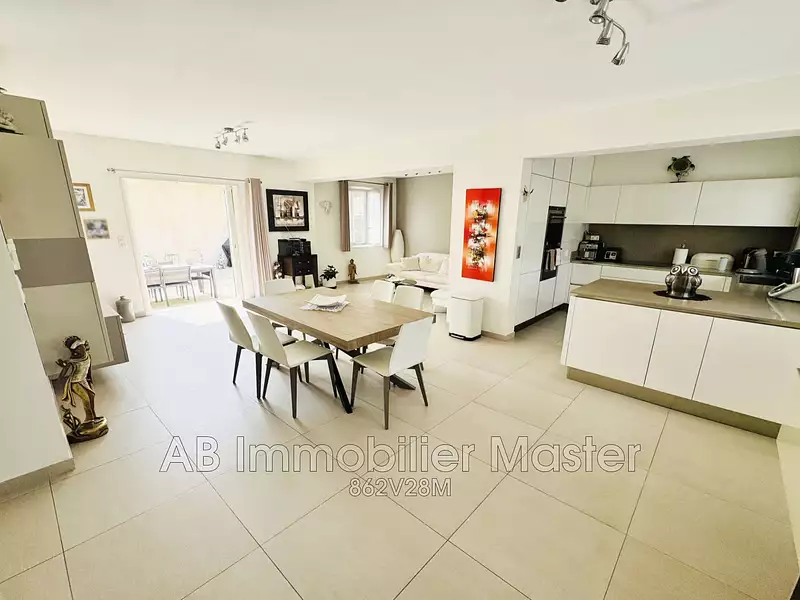 Maison, 104 m²