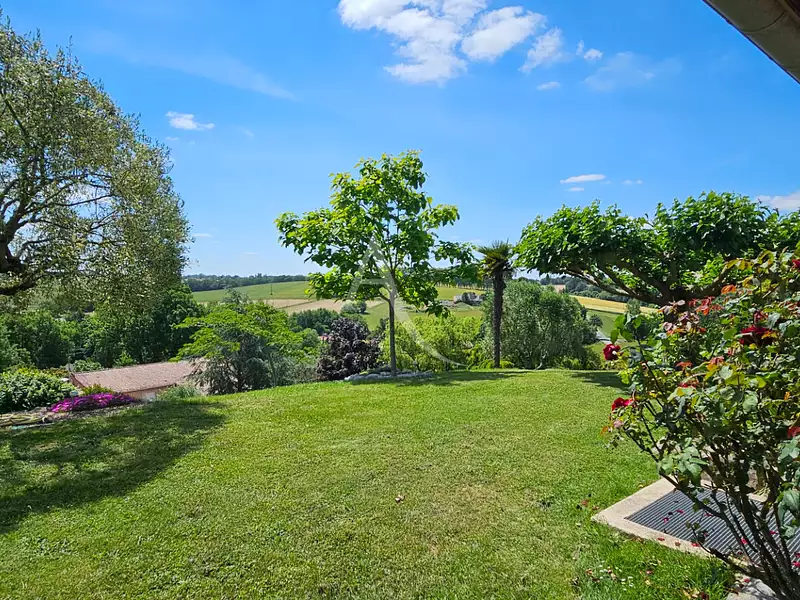 Maison, 310 m²