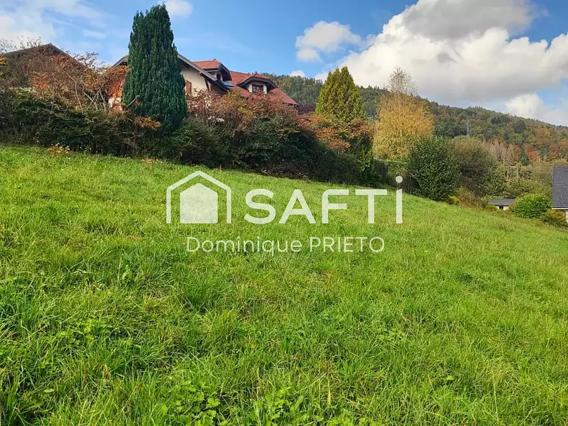 Terrain, 807 m²