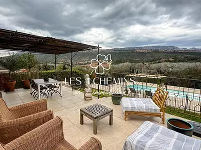 Maison, 220 m²