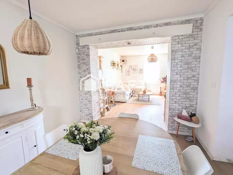 Maison, 155 m²