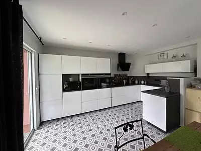 Maison, 208 m²