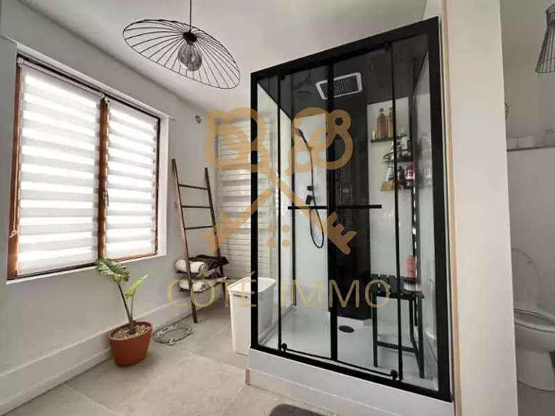 Maison, 160 m²
