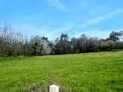 Terrain, 1 121 m²