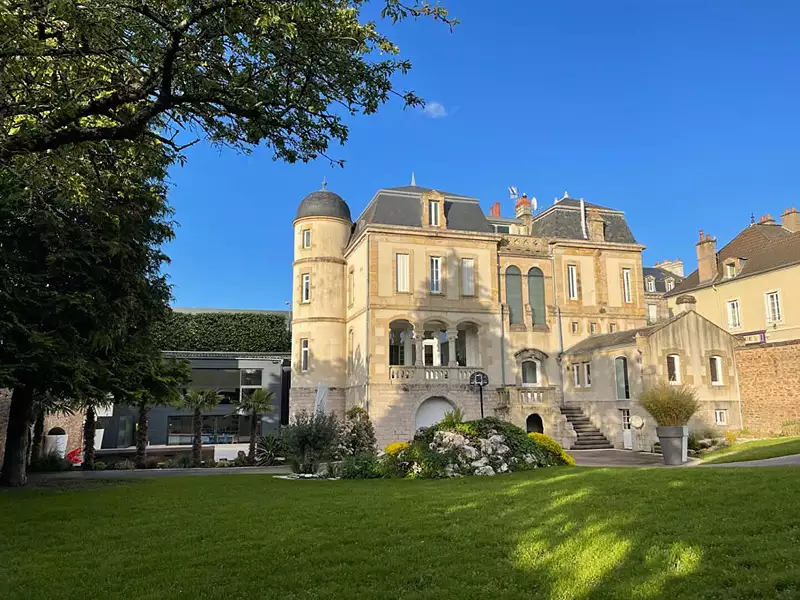 Maison, 580 m²
