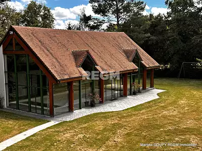 Maison, 250 m²