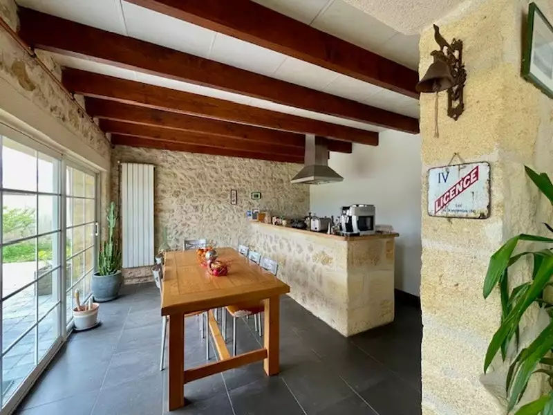 Maison, 250 m²