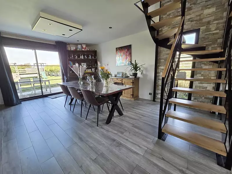 Maison, 192 m²
