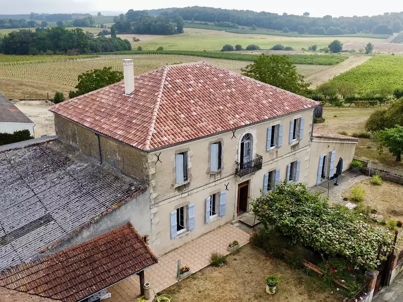 Maison, 357 m²