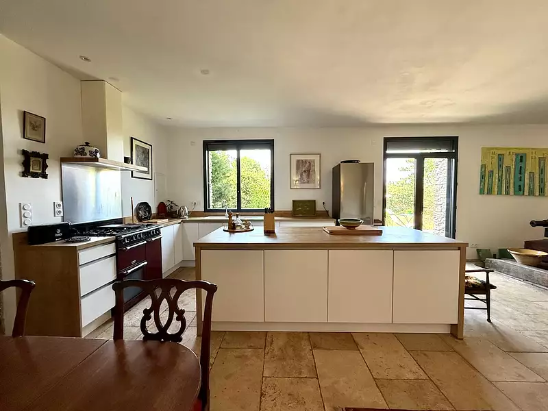 Maison, 350 m²