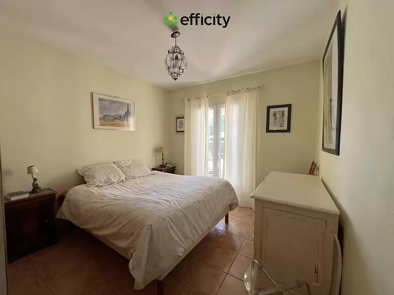 Maison, 217 m²
