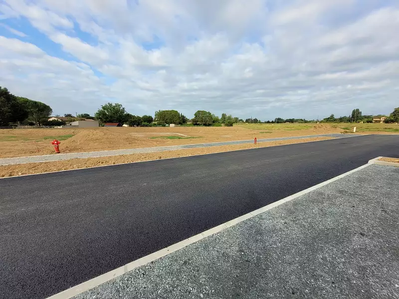 Terrain, 711 m²