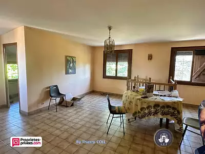 Maison, 215 m²