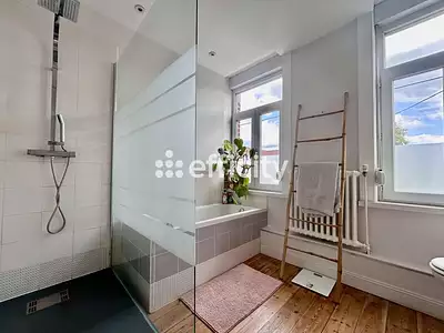 Maison, 200 m²